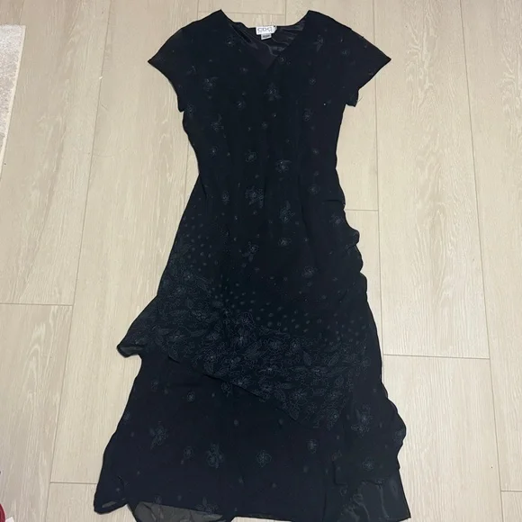 CDC Vintage Black Short Sleeve Dress Subtle Floral Blue Patterns And Rhinestones - Picture 4 of 8